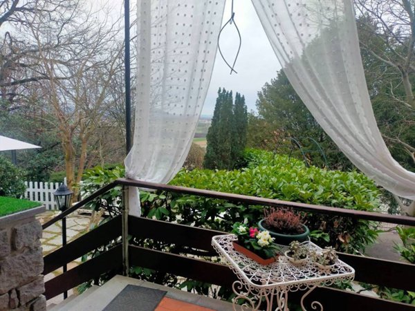 casa indipendente in affitto ad Ivrea