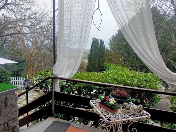 casa indipendente in affitto ad Ivrea