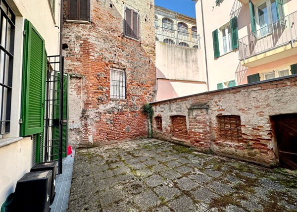 appartamento in affitto ad Ivrea