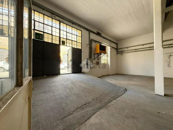locale di sgombero in affitto ad Ivrea