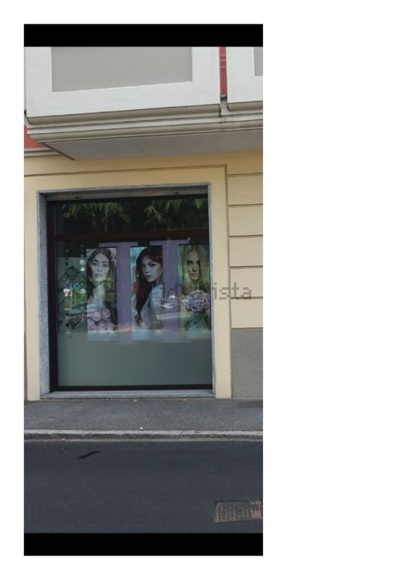 negozio in affitto ad Ivrea