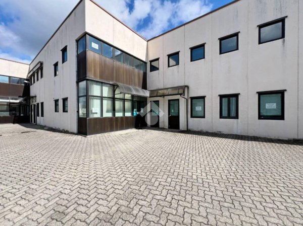 ufficio in affitto ad Ivrea