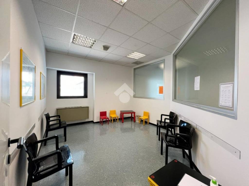 ufficio in affitto ad Ivrea