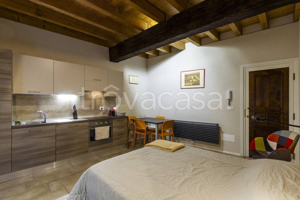 appartamento in affitto ad Ivrea