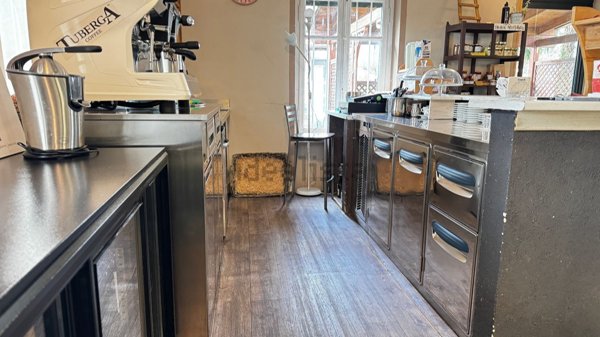 negozio in affitto ad Ivrea