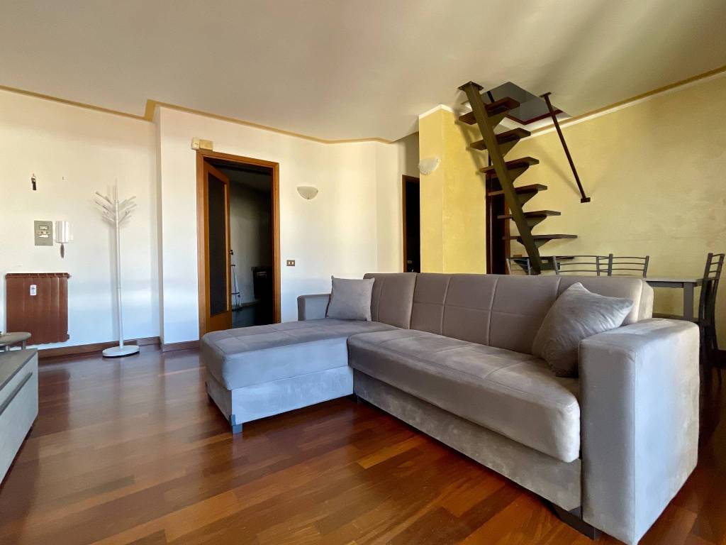 appartamento in affitto ad Ivrea