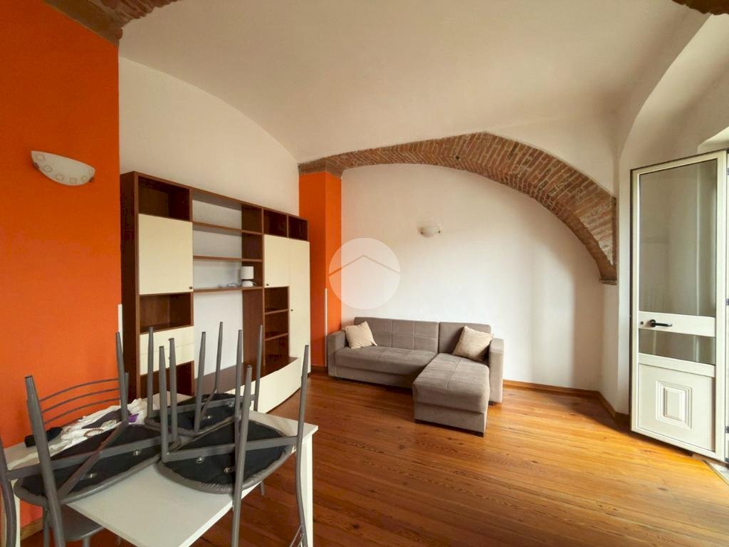 appartamento in affitto ad Ivrea