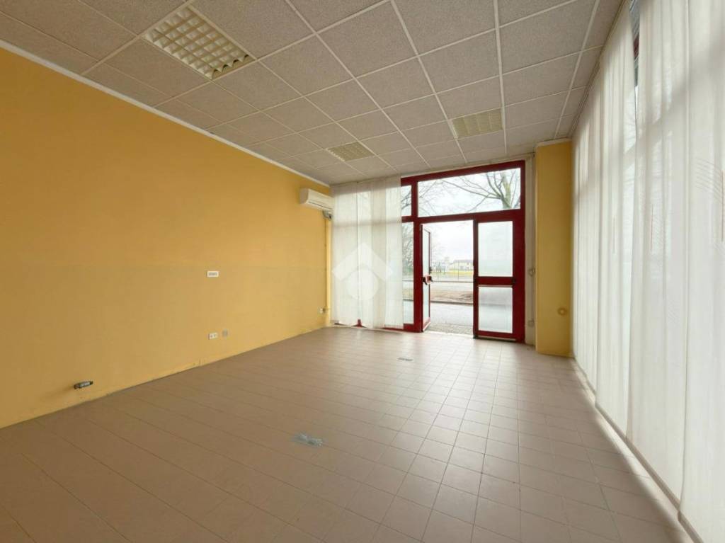 ufficio in affitto ad Ivrea