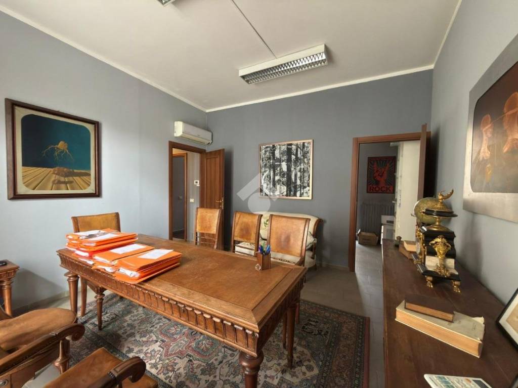 ufficio in affitto ad Ivrea