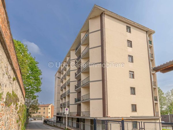 appartamento in affitto ad Ivrea