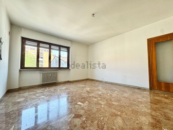 appartamento in affitto ad Ivrea