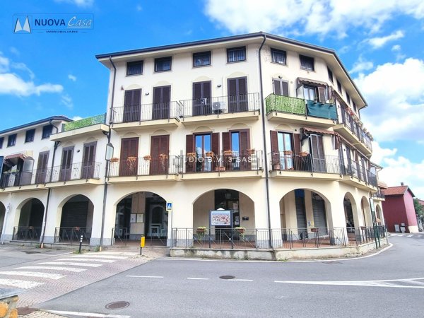 locale commerciale in affitto a La Cassa