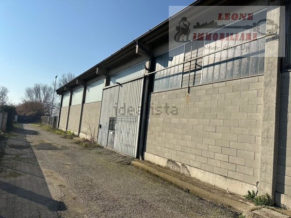 capannone in affitto a Bornasco
