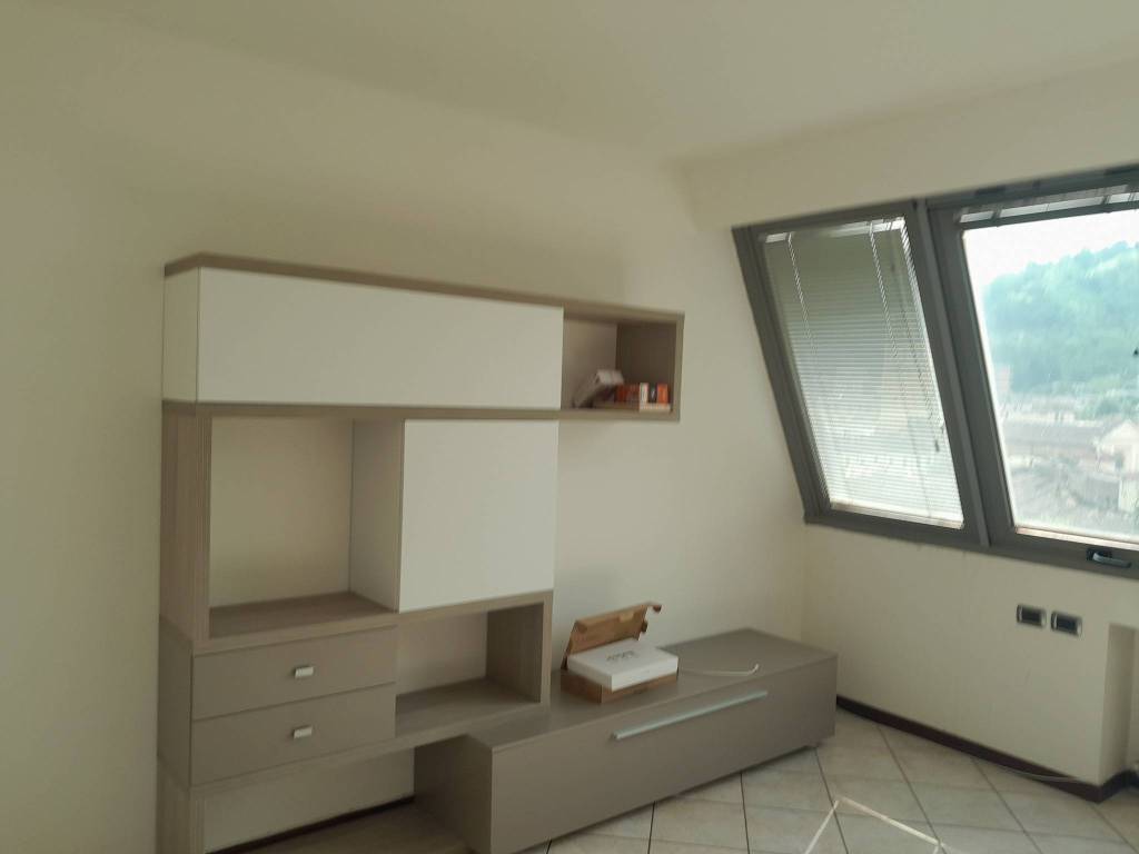 appartamento in affitto a Broni