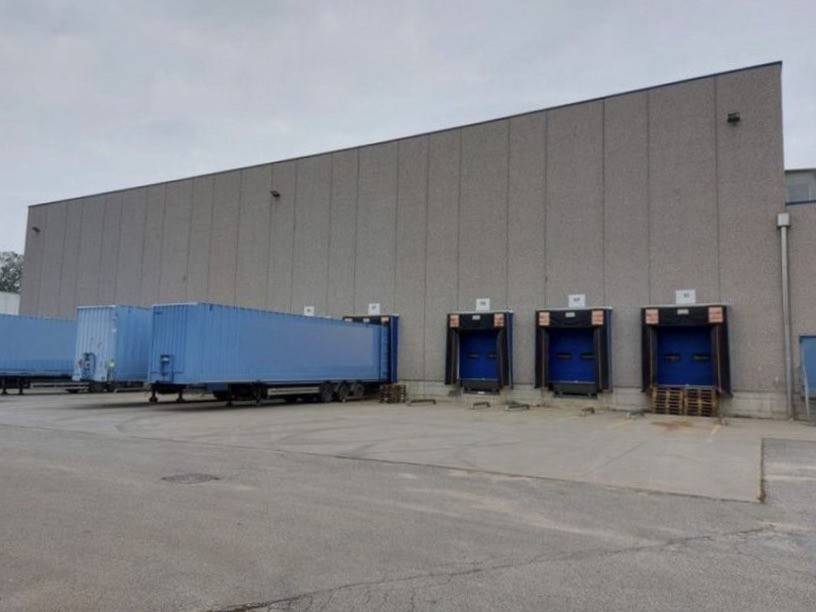 locale commerciale in affitto a Broni