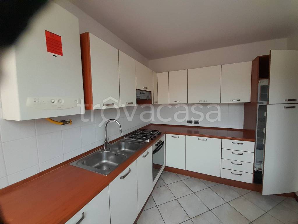 appartamento in affitto a Broni