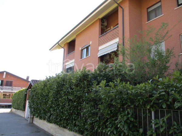 appartamento in affitto a La Loggia