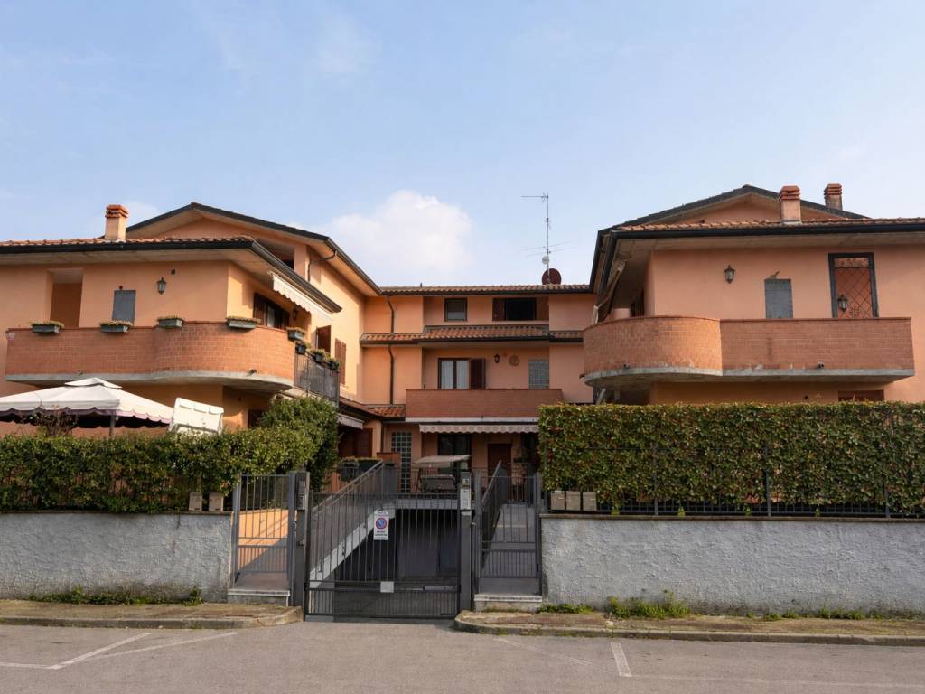 casa indipendente in affitto a Casorate Primo