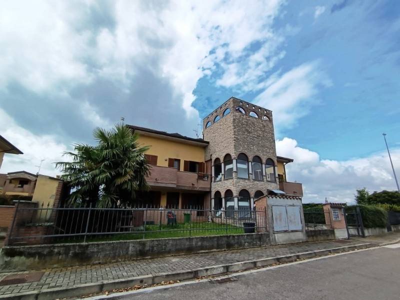 appartamento in affitto a Certosa di Pavia