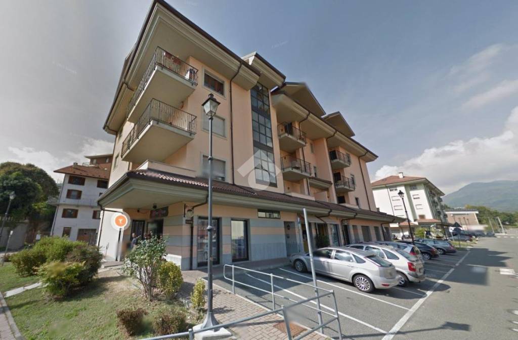ufficio in affitto a Lanzo Torinese