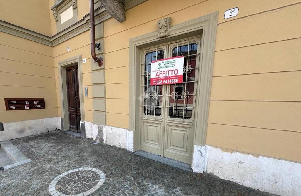 negozio in affitto a Lanzo Torinese