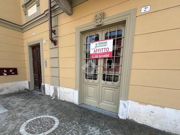 negozio in affitto a Lanzo Torinese