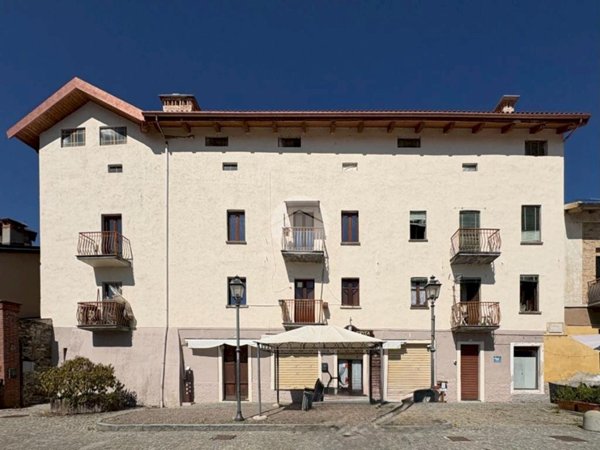 appartamento in affitto a Lanzo Torinese in zona Colombaro