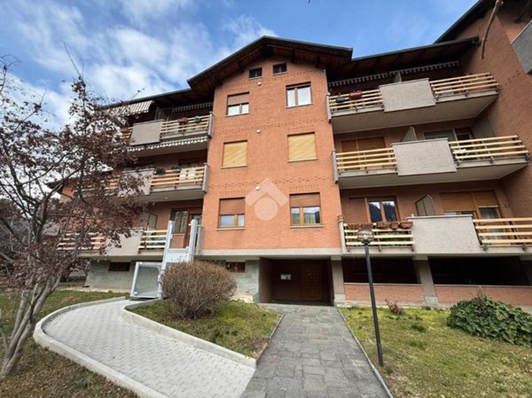 appartamento in affitto a Lanzo Torinese in zona Colombaro