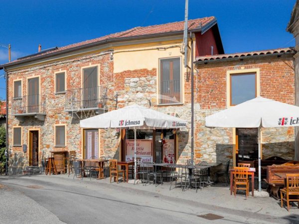negozio in affitto a Lauriano
