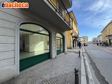 locale commerciale in affitto a Garlasco