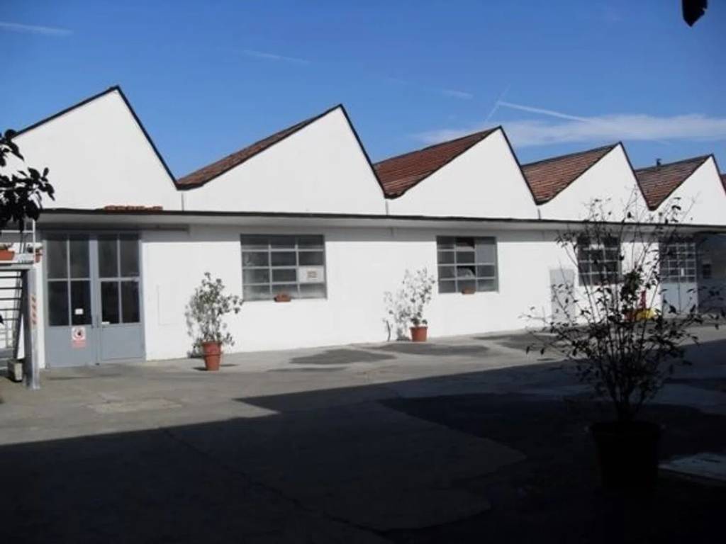 locale commerciale in affitto a Garlasco