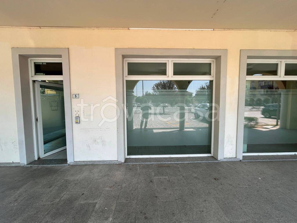 appartamento in affitto a Garlasco in zona Bozzola
