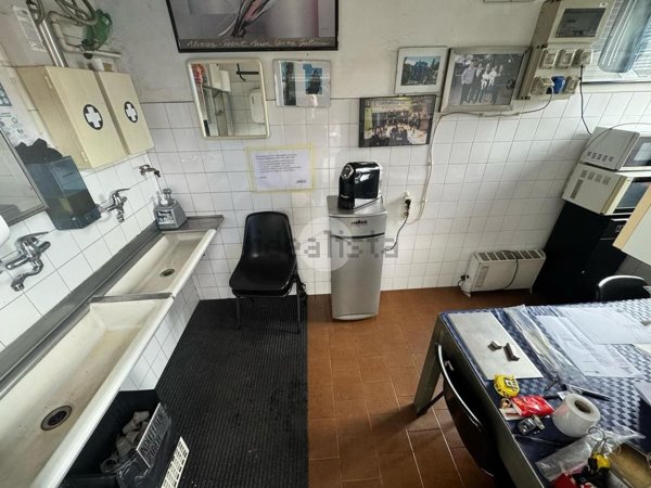 locale commerciale in affitto a Leinì in zona Fornacino
