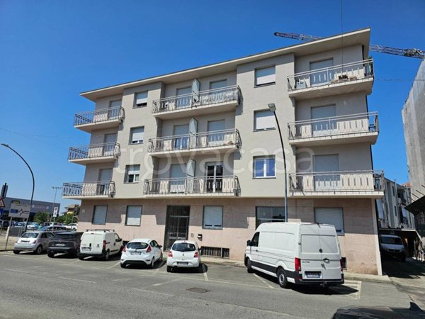 appartamento in affitto a Leinì