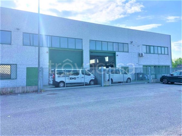 appartamento in affitto a Leinì in zona Fornacino