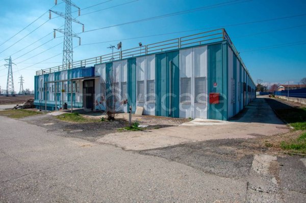 locale commerciale in affitto a Leinì