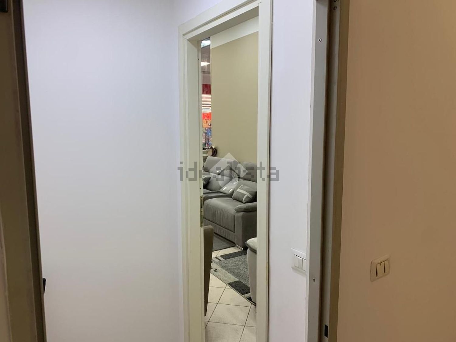 locale commerciale in affitto a Leinì