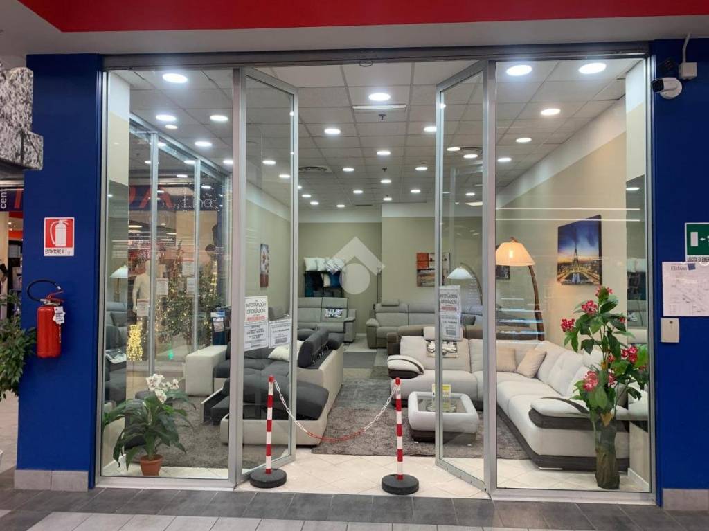 negozio in affitto a Leinì