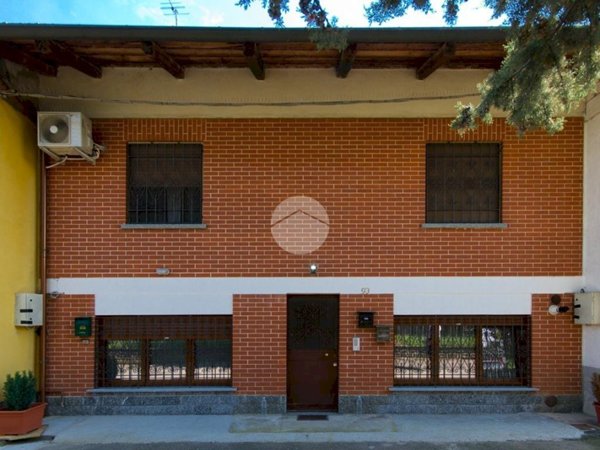 appartamento in affitto a Leinì in zona Tedeschi