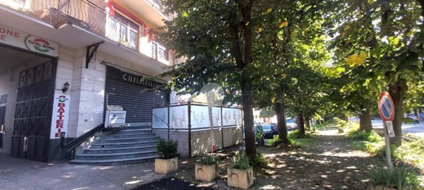 negozio in affitto a Leinì in zona Mappano di Leinì