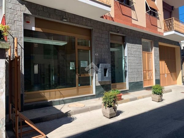 ufficio in affitto a Leinì in zona Mappano di Leinì