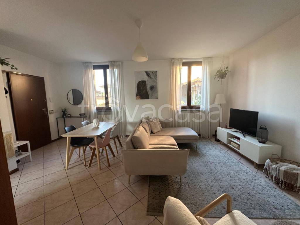 casa indipendente in affitto a Linarolo in zona San Leonardo