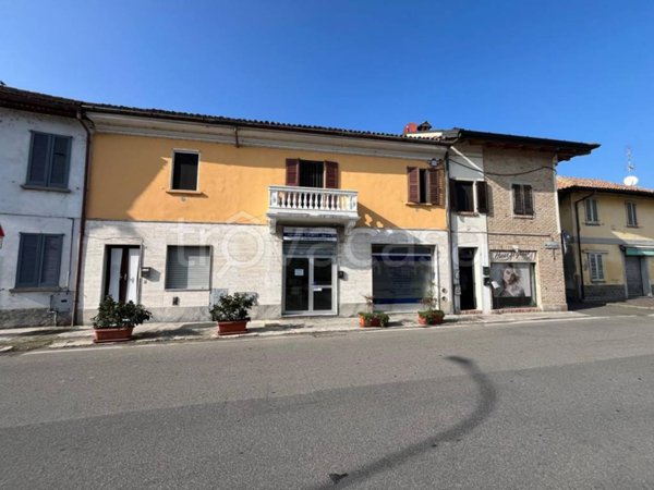 negozio in affitto a Marzano