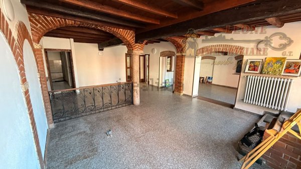 locale commerciale in affitto a Marzano