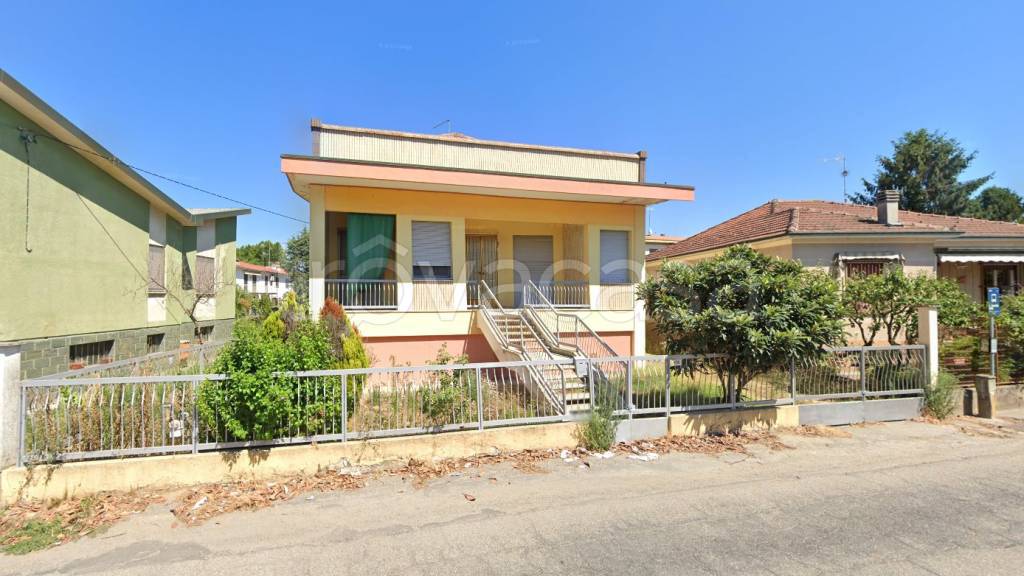 casa indipendente in affitto a Mede