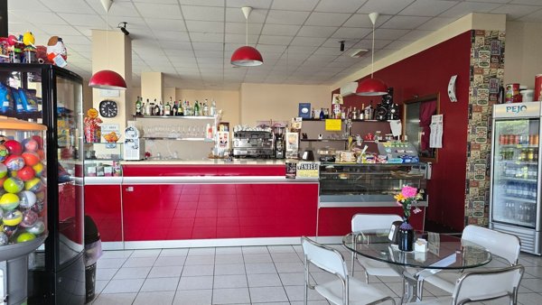 negozio in affitto a Mortara