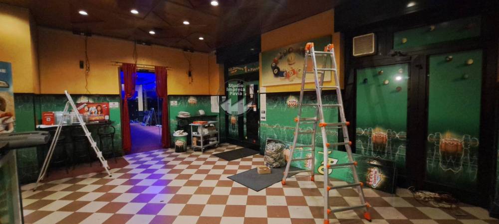 negozio in affitto a Pavia in zona Stazione