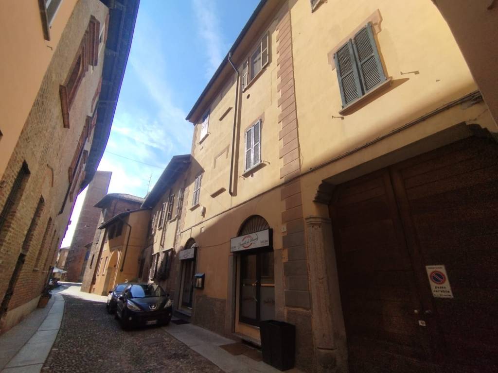 appartamento in affitto a Pavia in zona Centro Città