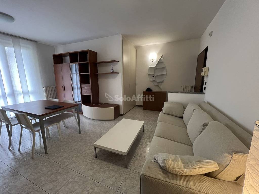 appartamento in affitto a Pavia