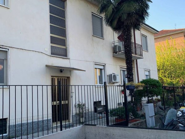 appartamento in affitto a Pavia in zona Chiozzo